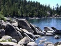 山林湖畔拼图
