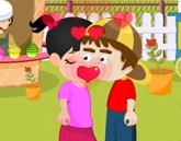 小孩公园接吻