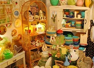 古董店里找东西