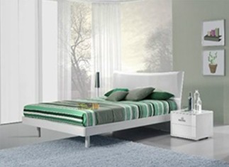 逃离纯白小屋
